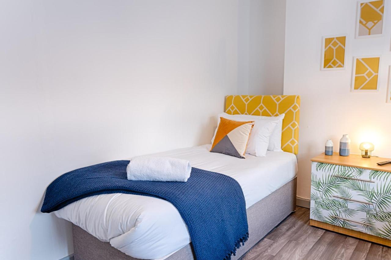 City Centre, Parking, Smart Tv'S In All Rooms 스완지 외부 사진